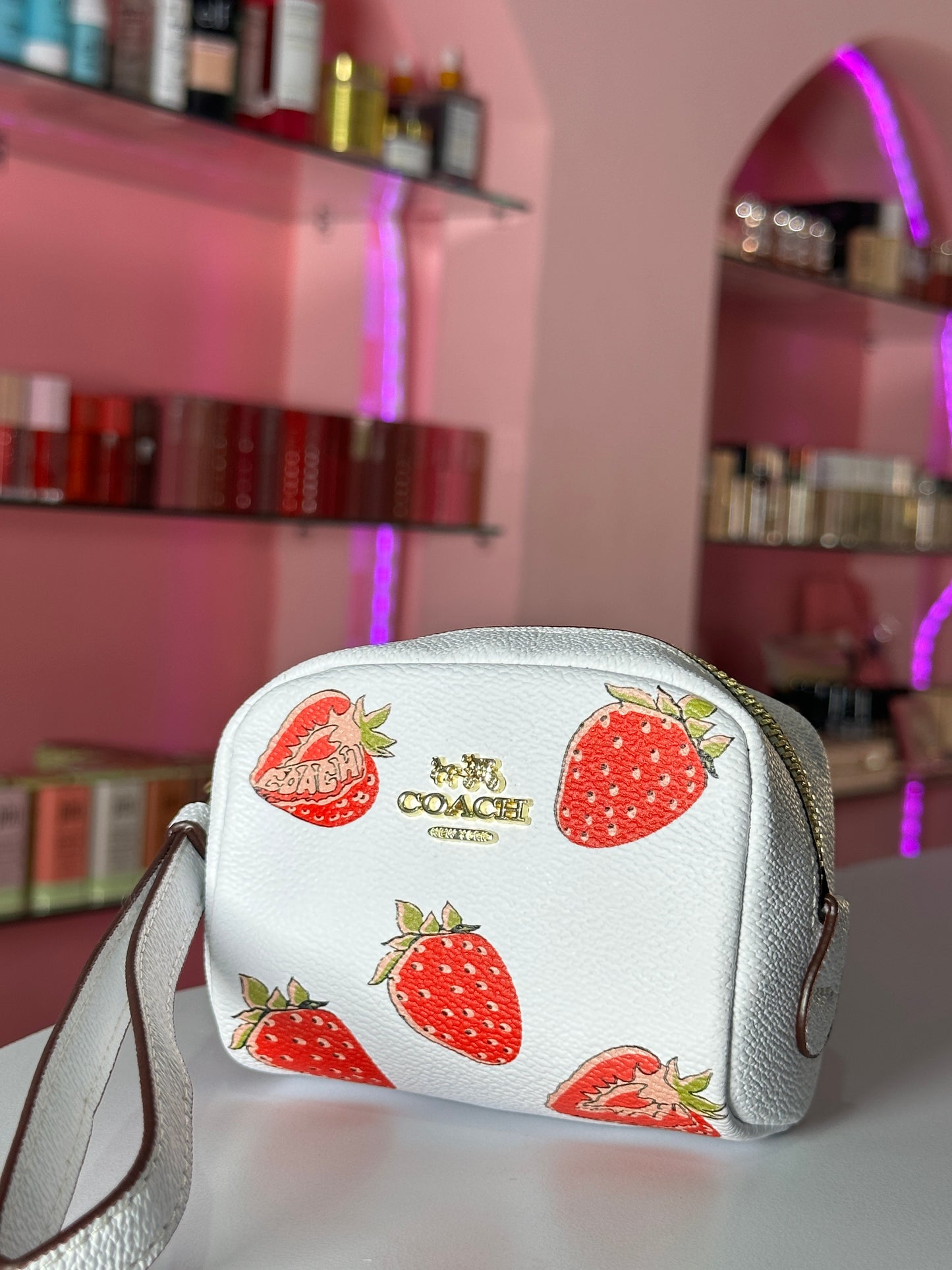 Bolso Mano Fresa Dupe Coach